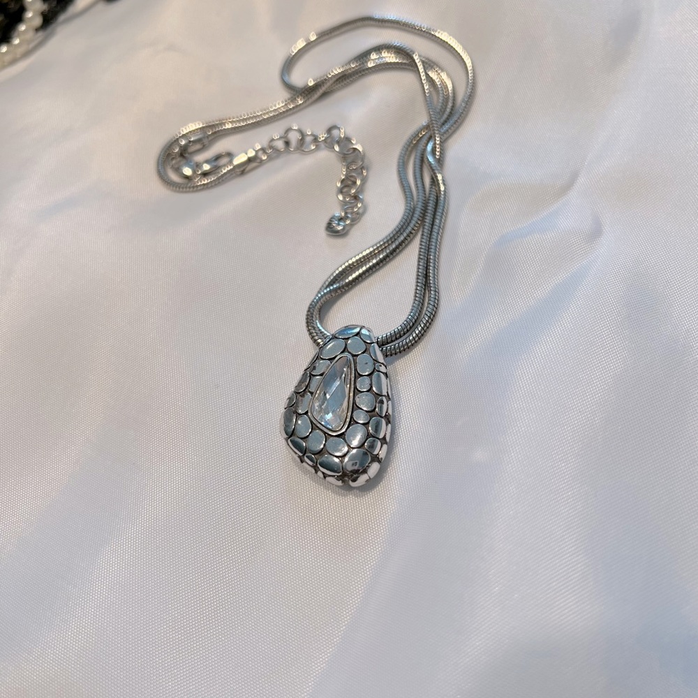 Brighton necklace - Picture 3 of 3